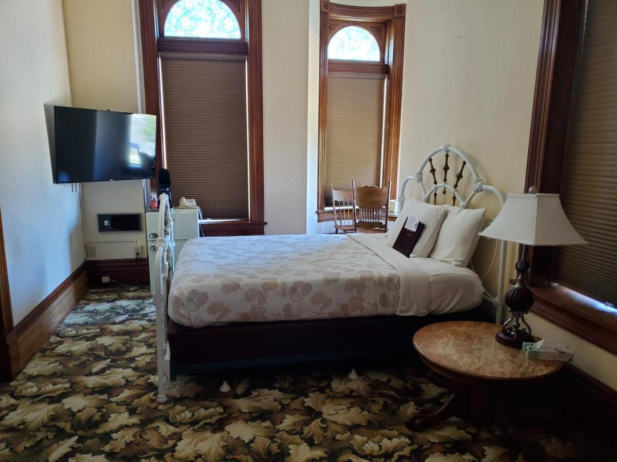 Manresa Castle Hotel Port Townsend Buitenkant foto