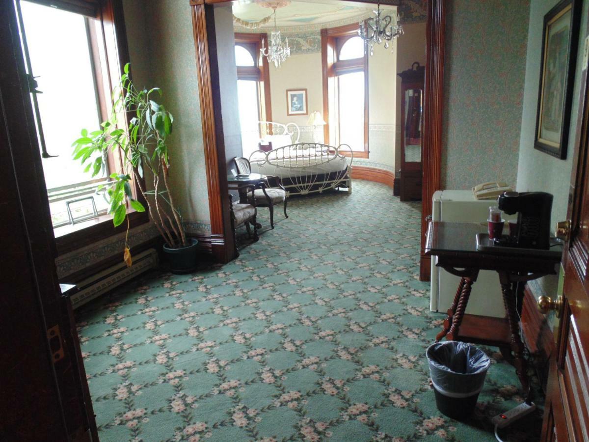 Manresa Castle Hotel Port Townsend Buitenkant foto
