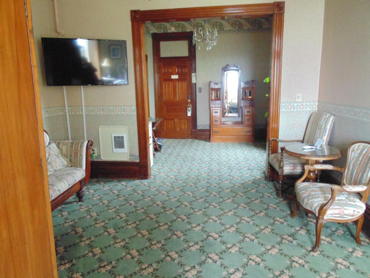 Manresa Castle Hotel Port Townsend Buitenkant foto